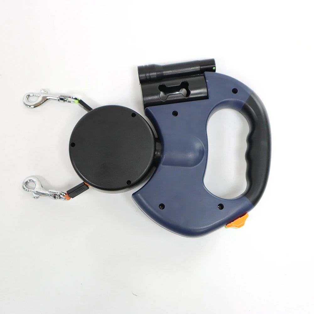 Automatic retractable leash with flashlight