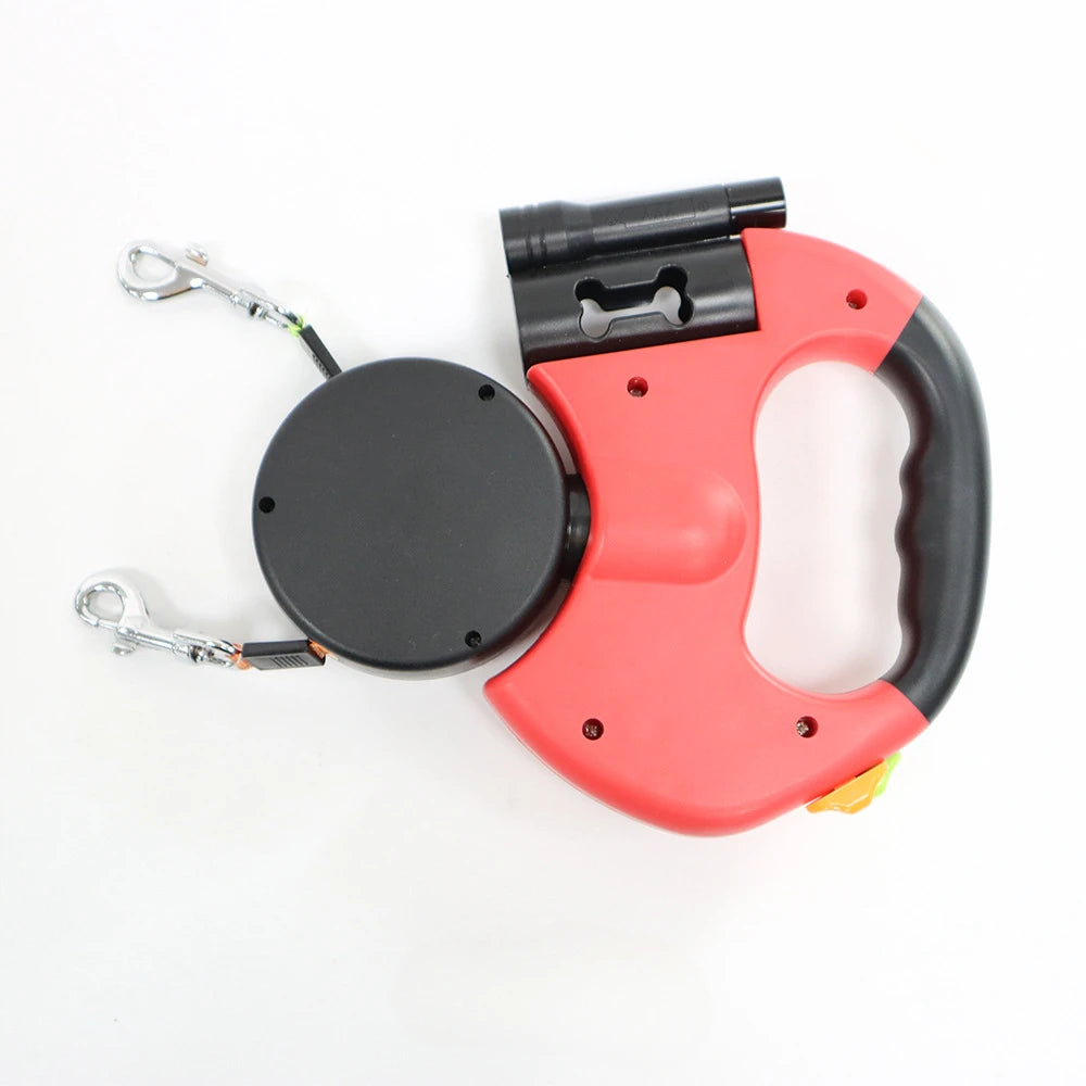 Automatic retractable leash with flashlight