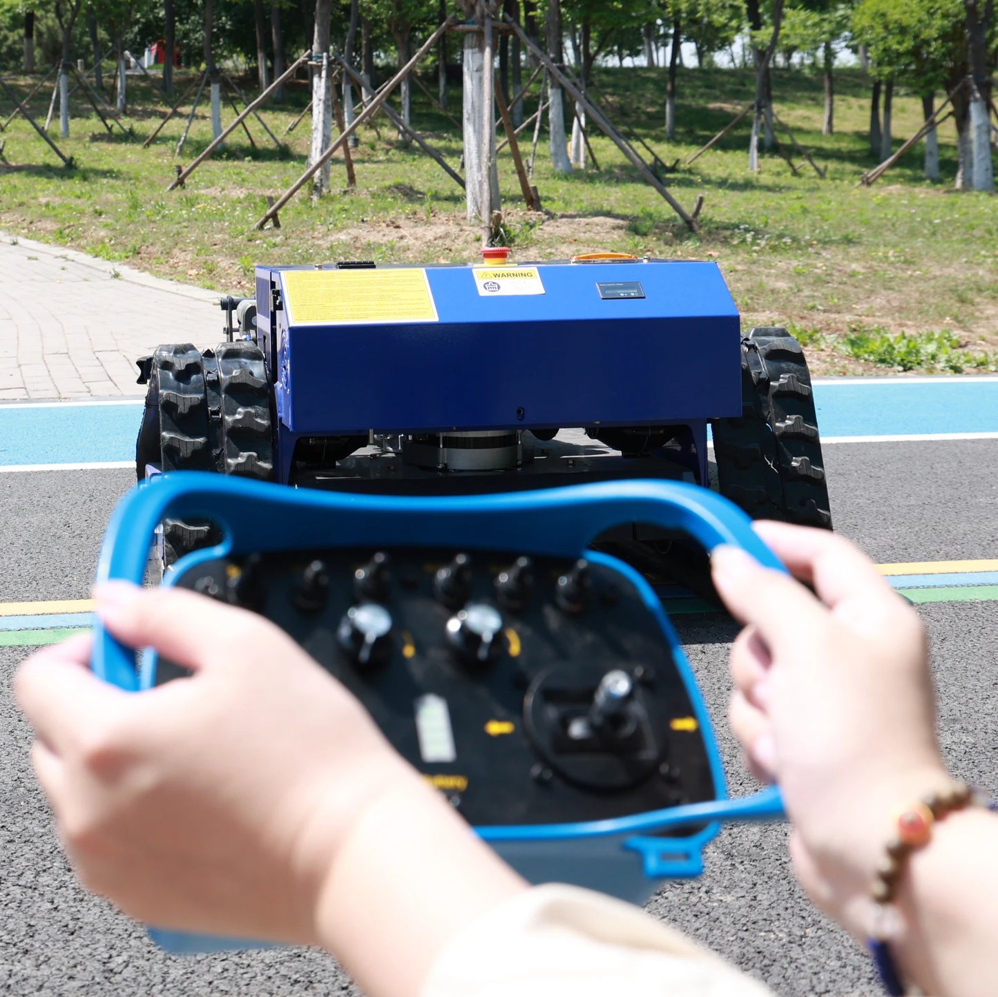 Remote-controlled lawnmower